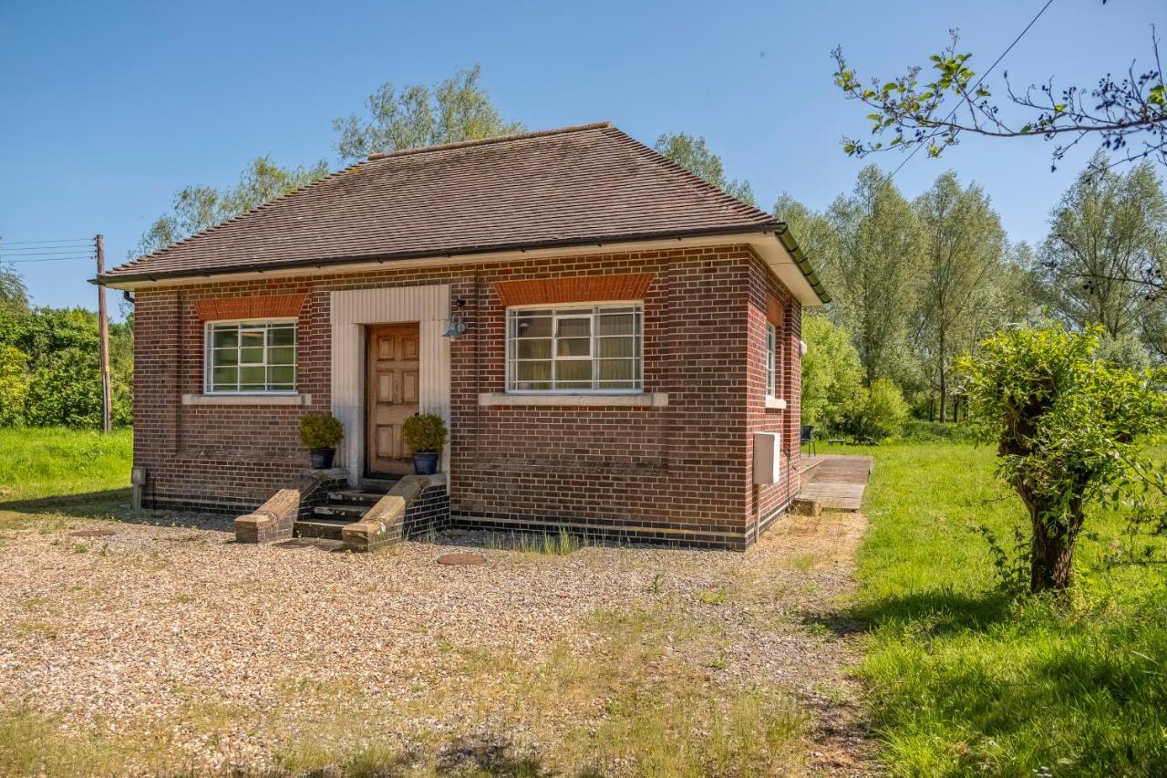 Ultimate Constable Country Rural Retreat - The Pump House Villa Колчестър Екстериор снимка