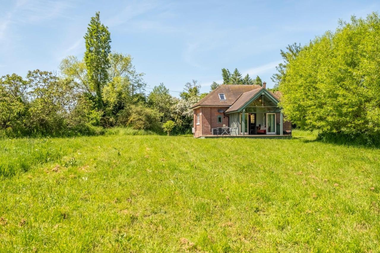 Ultimate Constable Country Rural Retreat - The Pump House Villa Колчестър Екстериор снимка